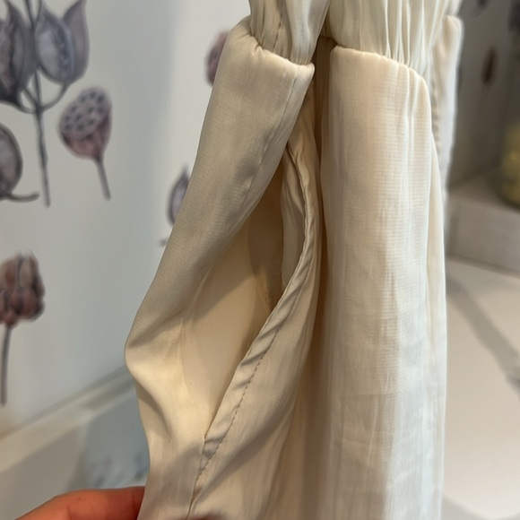 Gap Cream Jumper with Zipper Back - Picture 3 of 4